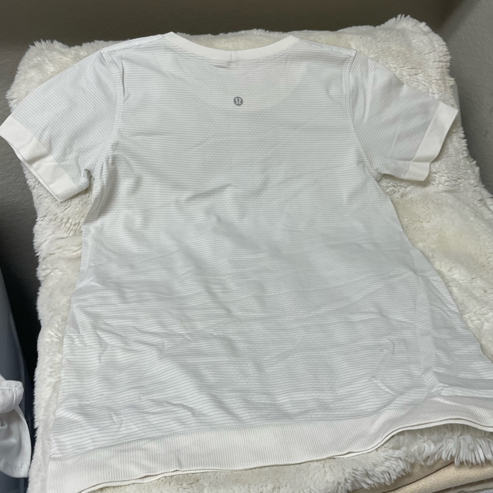 Lululemon women’s top